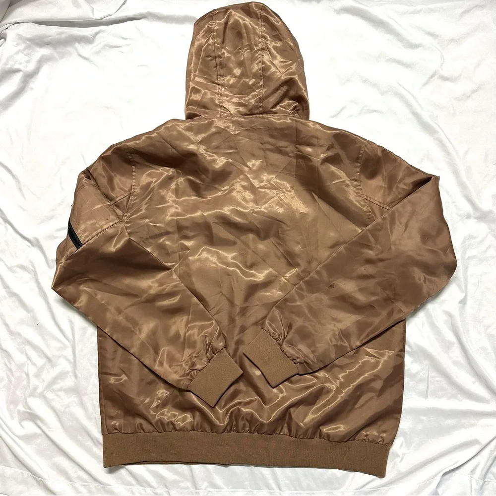 Swiss Cross Windbreaker Large. - Picture 3 of 7